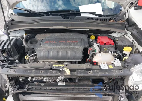 2020 Jeep Renegade Orange Edition Fwd из США, поврежденный, VIN ZACNJABB9LPL80331